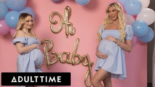 Des copines enceintes chaudes trois : Rylee Blake et Aubrey Kate baisent un mari infidèle !