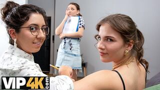Katty West fait une pause lesbienne avec des putes de bureau