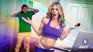 Le gros cul de Cory Chase est baisé par un jeune branleur