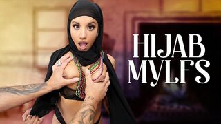 Hijab Stepmum n'est pas trop sauvage, donc montrer Stepson interdit parties de son corps se sent fou Taboo