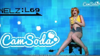 Jewelz Blu se masturbe sauvagement dans Misty Cosplay