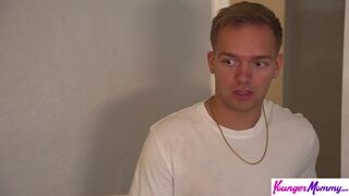 Kenzie Love regarde son beau-fils baiser la chatte de la vierge - conseil maternel strict