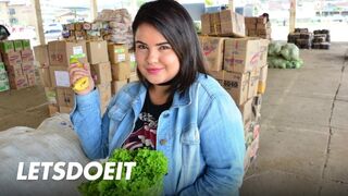 Gros Latin chatte de dame profonde baisée par xiomara