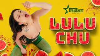 Princesse asiatique Lulu Chu aime être fourni avec sa chatte serrée