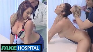Milf britannique à gros seins séduit le médecin tchèque à l'hôpital - faux hôpital