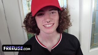J'ai baisé mon coach ! Lucky joueur de baseball utilise son gros seins maman libre!