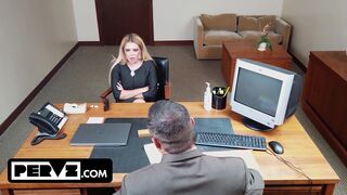 Hot MILF draine la bite du directeur avec ses trous dirty pour sauver l'avenir de sa fille ~ Gratuit Complet