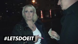 Kitty Wilder sexe milf charnu dans le bus sexe
