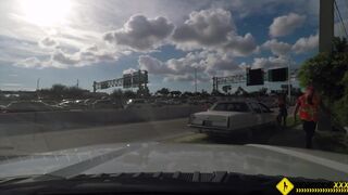 Professionnel gros cul fille baisée sur le côté de la route