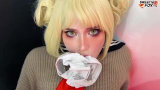 Le monstre blonde d'Himiko toga pour ses 18 ans célèbre sa première baise et sa vie complète