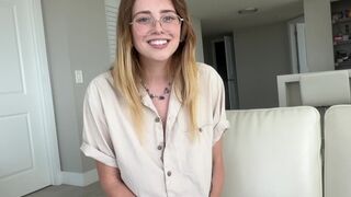 Mon ami Tomboy prouve qu'elle n'est pas lesbienne - le fantasme domestique chaud de Lucy Foxx avec scotch stark