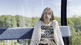 Il voulait me sucer la bite au festival des roues, mais il s'est fait baiser et vaporiser sur le visage