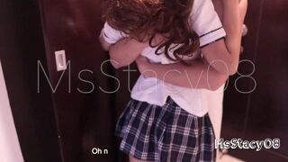 Asiatique adolescent pinay soudain baise son beau-père devant l'école