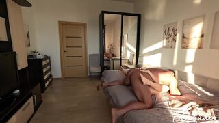 Mon père vient toujours dans ma chambre après une douche