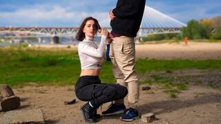 Public baise vlog: gorge profonde et la chatte inattendue chargement
