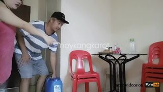 Le mec mouillé baise chaud adolescent fille dur