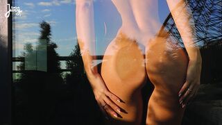 Belle blonde cul Larajucy baise sa chatte toute la journée
