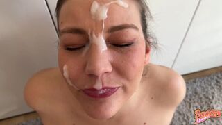 Ferme les yeux, ça va être dur!