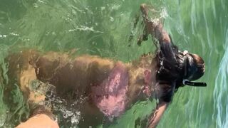 Canos sexy pinay sur la plage sauvage hôtel obtient baisée