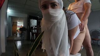 Chaud 69e baise dans le vent du désert