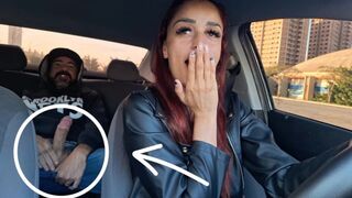 Le conducteur de papa chaud attrape son passager se masturber... Et ensuite ?