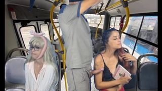 Pervert dans le bus pour les femmes en public !