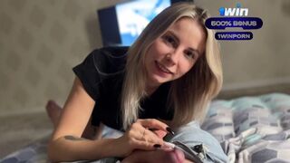 Amateur blonde fille avec une grosse bite