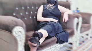 Chaud dame baise son cul dur et gémit avec plaisir