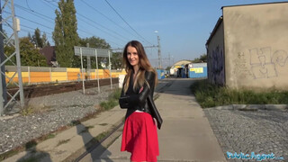 Agent public - J'ai rencontré cette fille à la gare