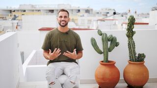 Robbie oz, guru sexe et star porno baise 30 vidéos en 30 jours