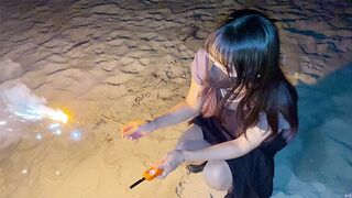 Chaud amateur baise dans le bain chaud sur la plage - sauvage baise et lécher le corps sans limite