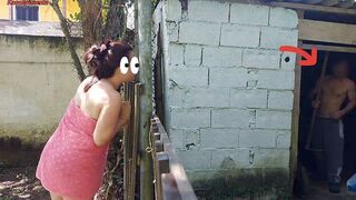 Faulty femme mariée appelle la ferme concierge à baiser