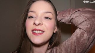 Des fous dans le jacuzzi ! Adolescent blonde aime grosse bite - ep9