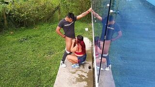 Je fume la bite de mon beau-frère n'importe où