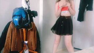 Sélection chaude avec une jolie danse séduisante et un jeu lustré
