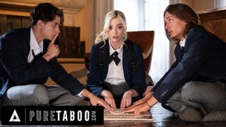 Blonde adolescente double intrusion et profiter de la vidéo de la famille la plus sauvage de Pure Taboo