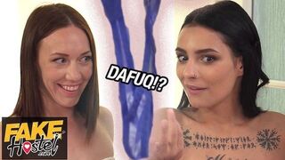 Fake Hostel chaud trio avec surprise de culotte inattendue