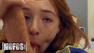 Incroyable Suce dans POV sur MOVOS meilleure vidéo avec petit sein rouge
