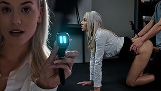 Blonde docteur demande sauvagement la grande queue - Gel du temps arrêt et le comportement dans la passion