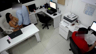 martinasmith faisant l'amour au bureau
