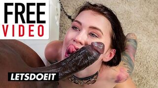L'aventure anale sauvage sur sa limite: les fesses des filles affamées sont travaillées dur