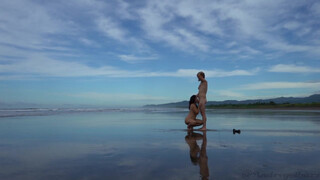 Sukisukigirl - Baiser en mer