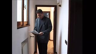 Pierre Dj obtient une pipe de famille de la vieille femme dans une scène amateur