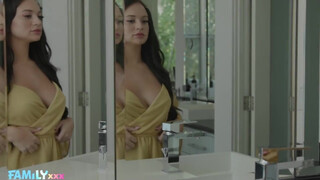 FamilyXXX - Lexi Sample la belle-mère baisable