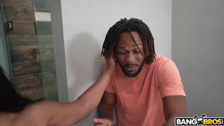 BANGBROS - Milf noire avec grosse chatte