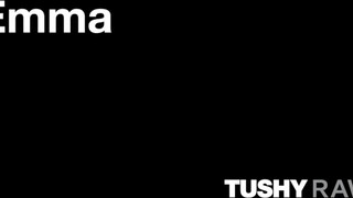 TUSHYRAW - Emma la petite salope blonde