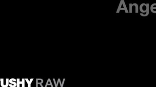 TUSHYRAW - Angel Youngs dans les fesses