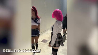 REALITY KINGS - Mila Monet et Bess Breast sont des écolières dévergondées