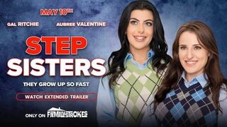 Hot step-sisters gal ritche et aubree valentine seront les meilleurs amis