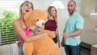 Une bataille ardente de frères et sœurs pour la queue géante de beau-frère